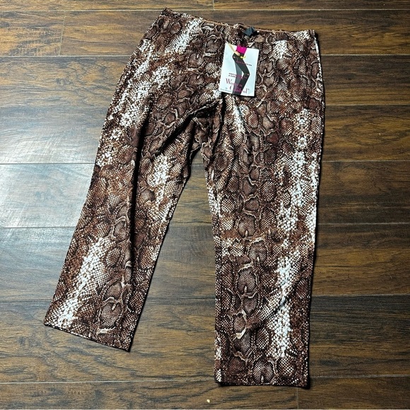 Women Control Brown Snakeskin Print Leggings - Picture 1 of 4